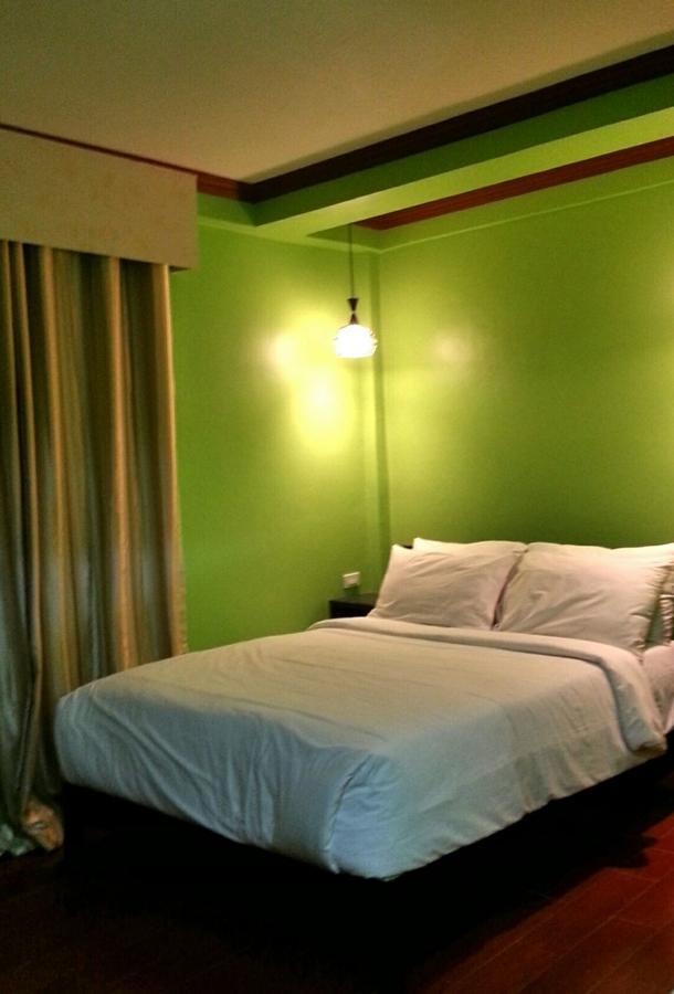 Tinhat Halal حلال Certified Boutique Hotel And Restaurant Davao City Kültér fotó