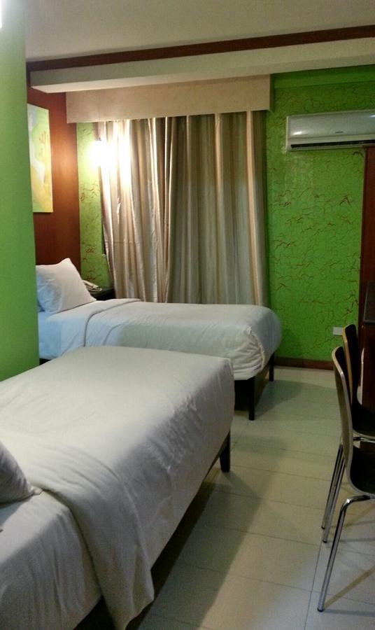 Tinhat Halal حلال Certified Boutique Hotel And Restaurant Davao City Kültér fotó