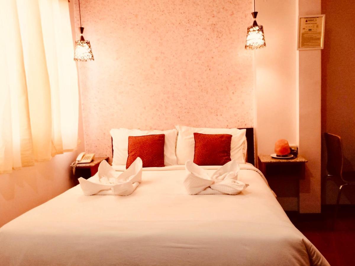 Tinhat Halal حلال Certified Boutique Hotel And Restaurant Davao City Kültér fotó